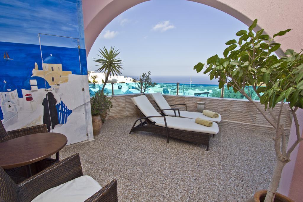 Nectarios Villa - Studios & Suites Adults Only Fira (Santorini) Exterior foto