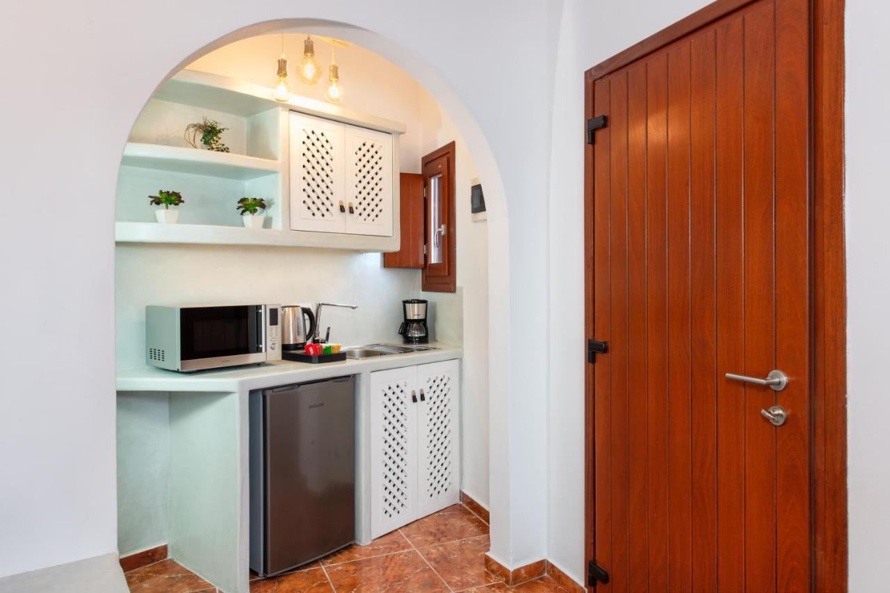 Nectarios Villa - Studios & Suites Adults Only Fira (Santorini) Exterior foto