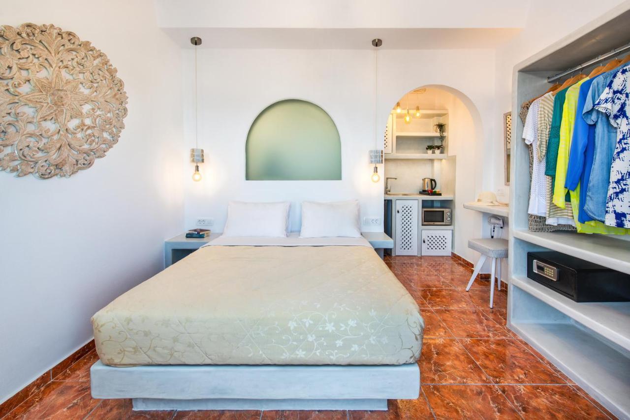 Nectarios Villa - Studios & Suites Adults Only Fira (Santorini) Exterior foto