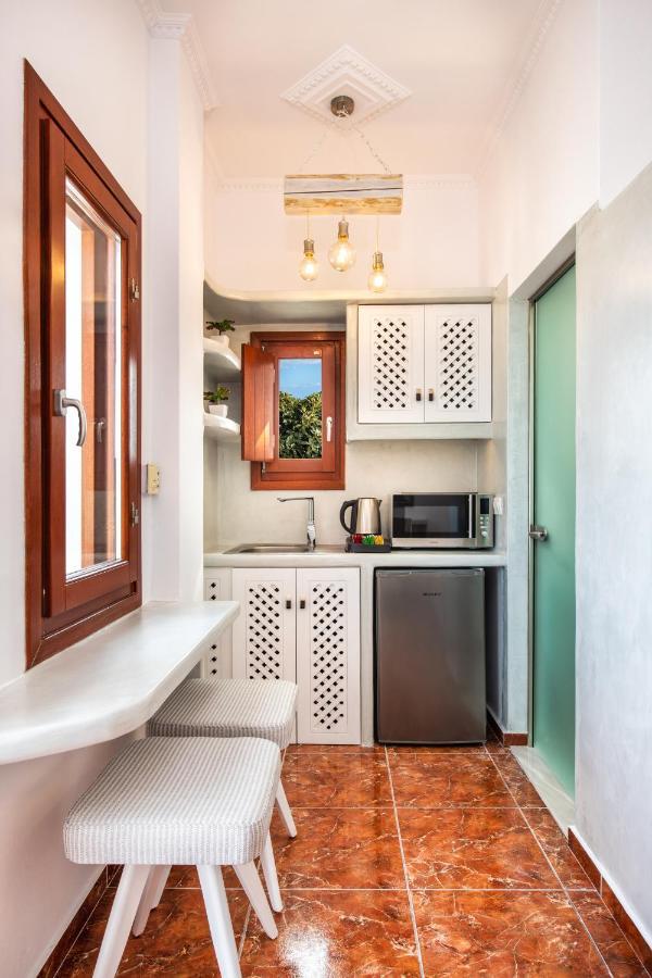 Nectarios Villa - Studios & Suites Adults Only Fira (Santorini) Exterior foto