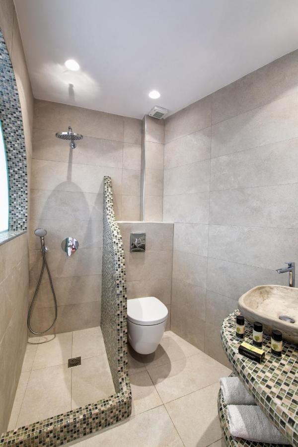 Nectarios Villa - Studios & Suites Adults Only Fira (Santorini) Exterior foto