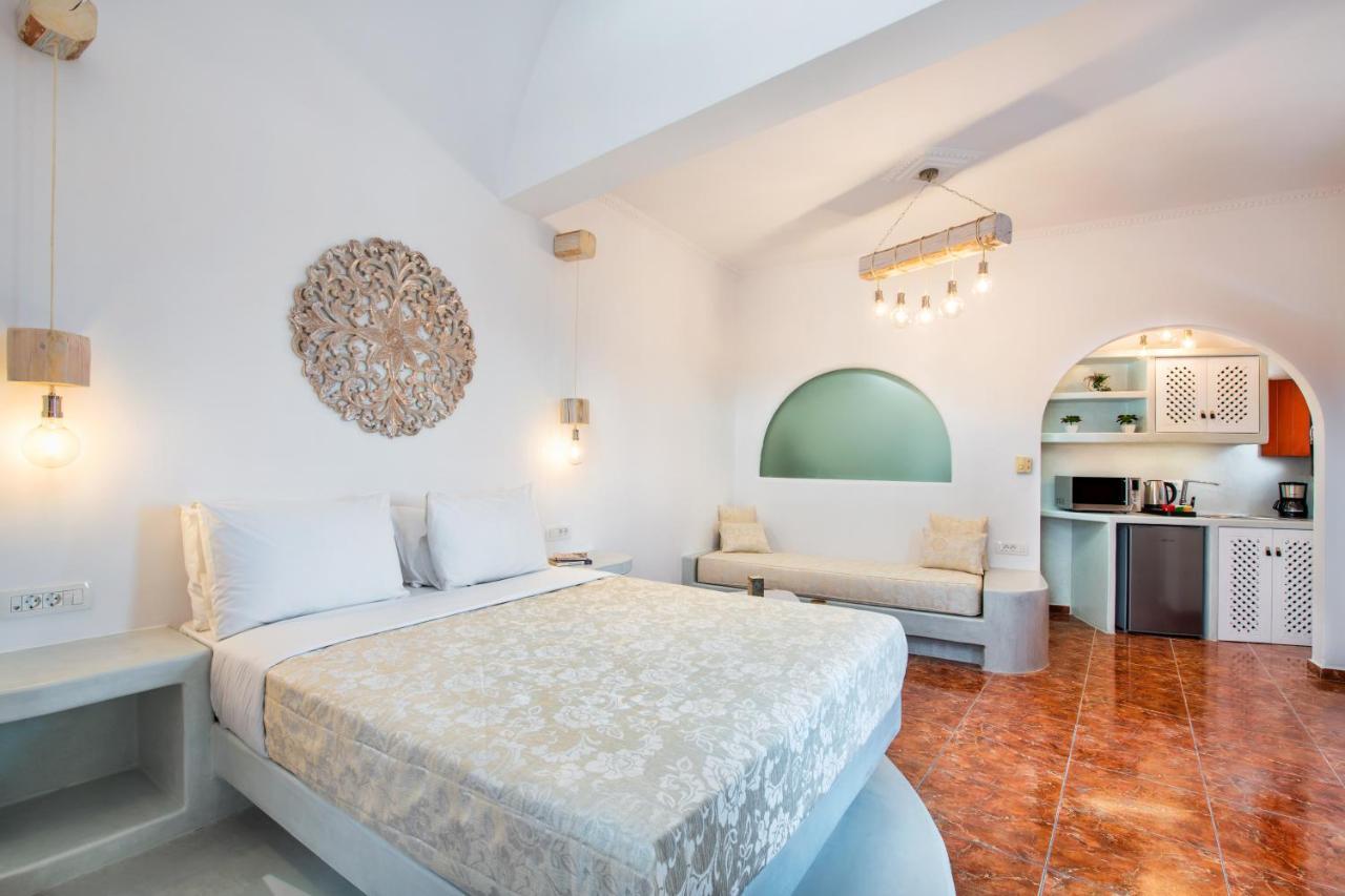 Nectarios Villa - Studios & Suites Adults Only Fira (Santorini) Exterior foto